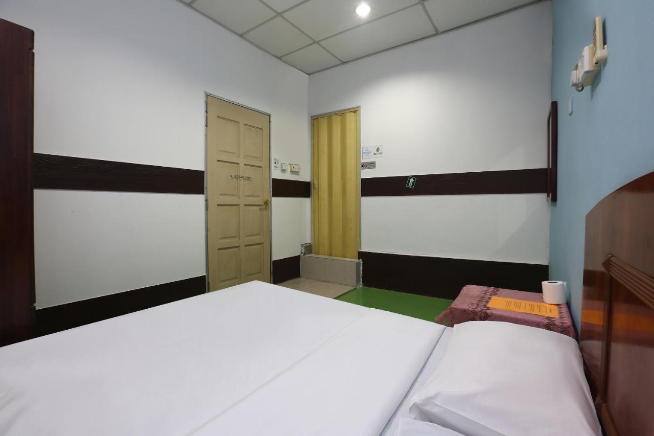 OYO 89784 Impiana Hotel Kota Bharu Esterno foto