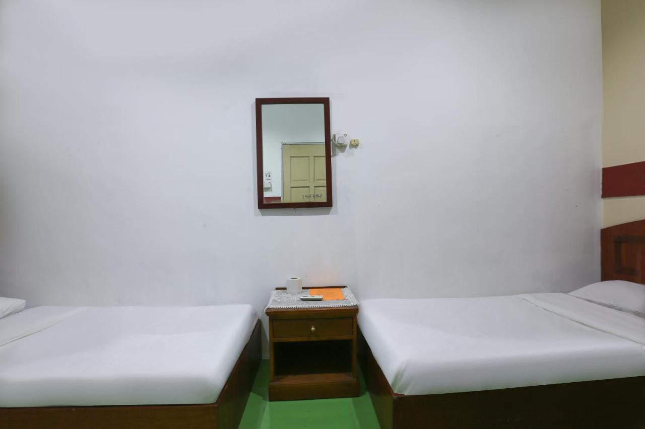 OYO 89784 Impiana Hotel Kota Bharu Esterno foto